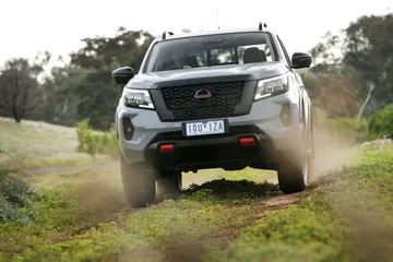 Nissan Navara Frontier 2021 1120 032