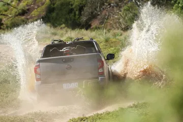 Nissan Navara Frontier 2021 1120 040