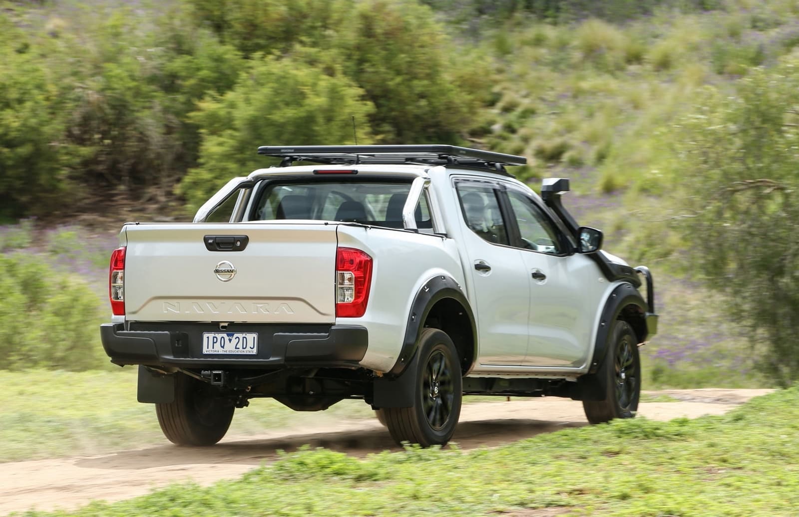 Nissan Navara Frontier 2021 1120 050