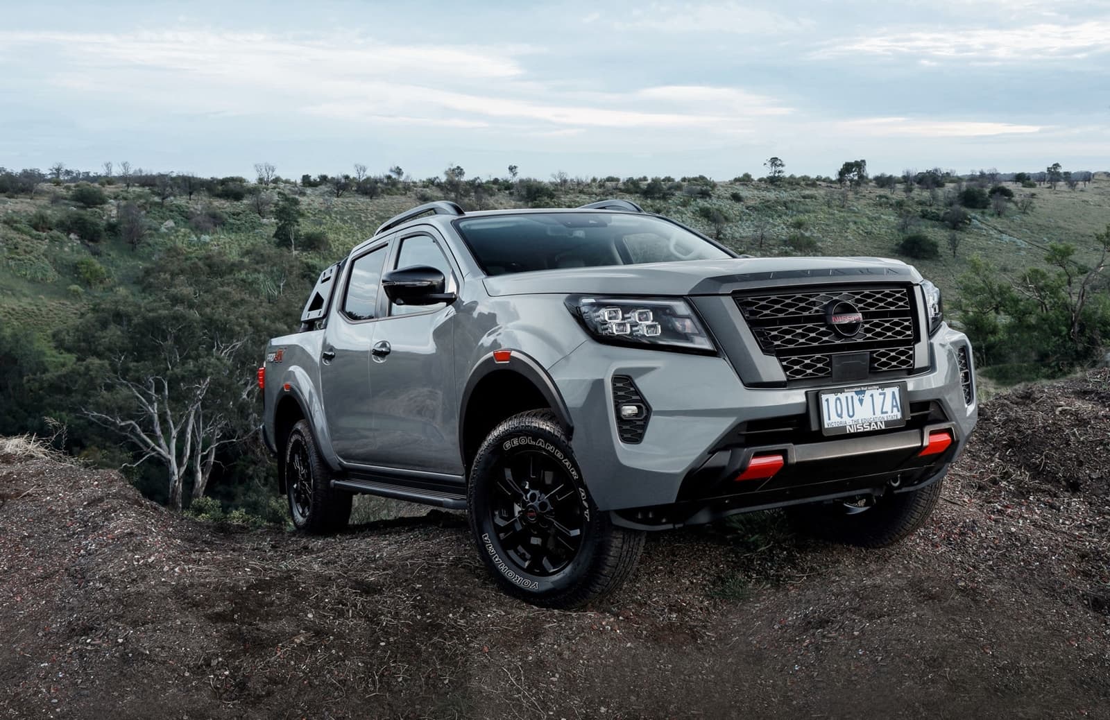 Nissan Navara Frontier 2021 1120 054