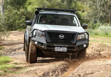 Nissan Navara Frontier 2021 1120 057