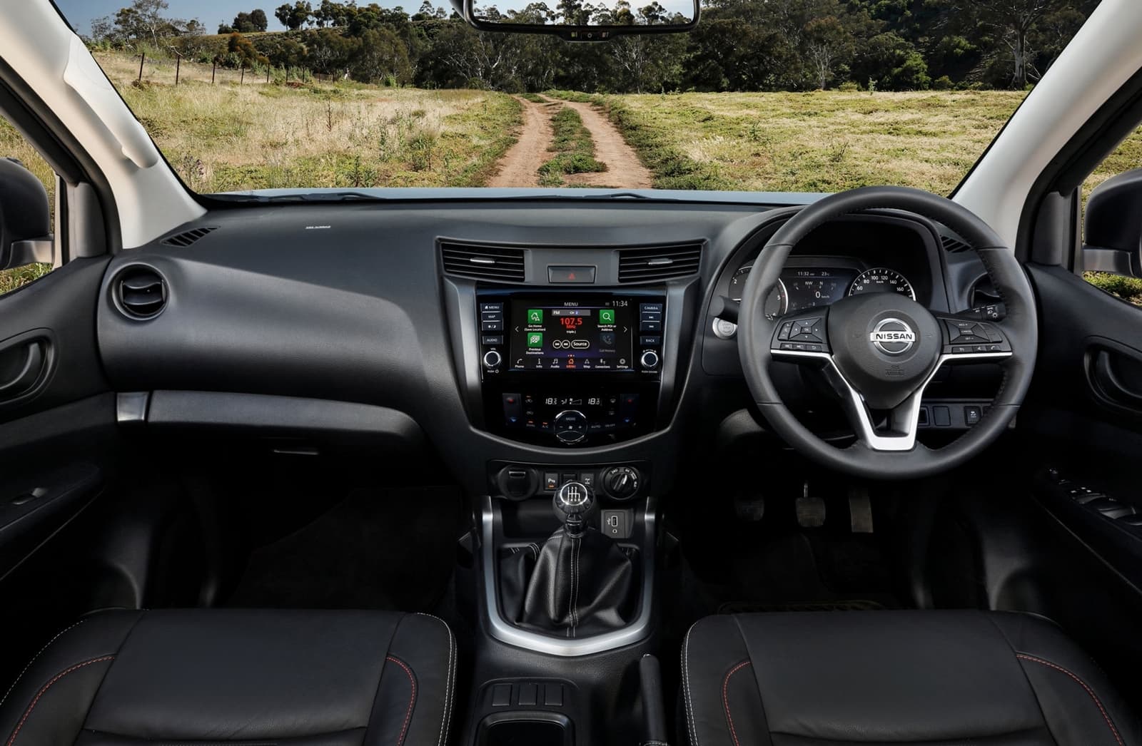 Nissan Navara Frontier 2021 1120 064