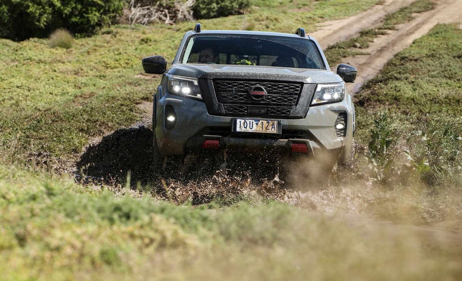 Nissan Navara Frontier 2021 1120 070