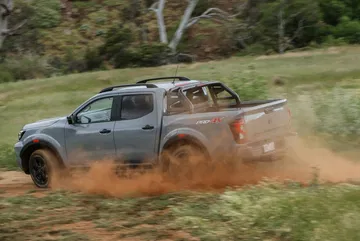Nissan Navara Frontier 2021 1120 080