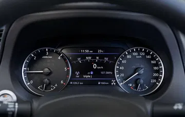 Nissan Navara Frontier 2021 1120 087