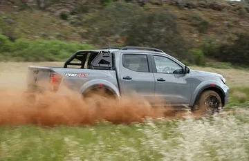 Nissan Navara Frontier 2021 1120 091