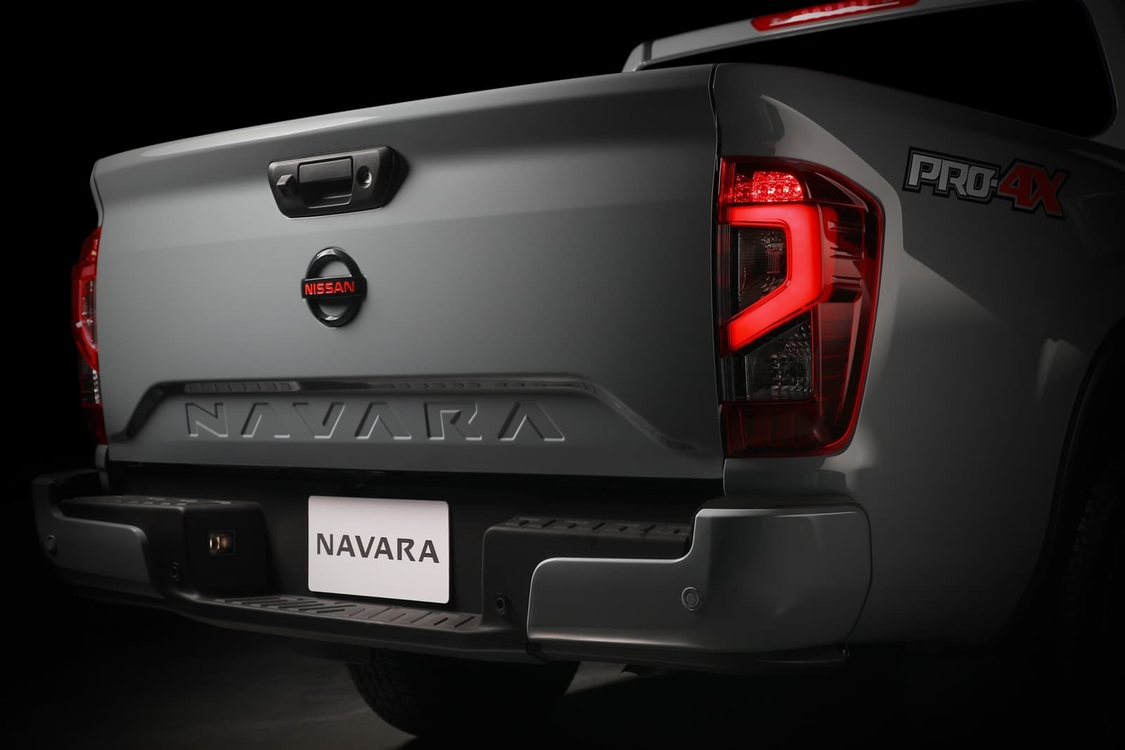 Nissan Navara Frontier 2021 1120 120