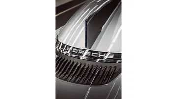 Porsche 919 Street 6