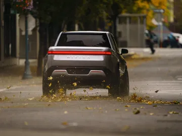 Rivian R1t 1120 036