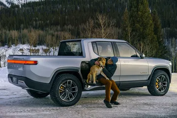 Rivian R1t 1120 037