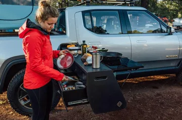 Rivian R1t 1120 050