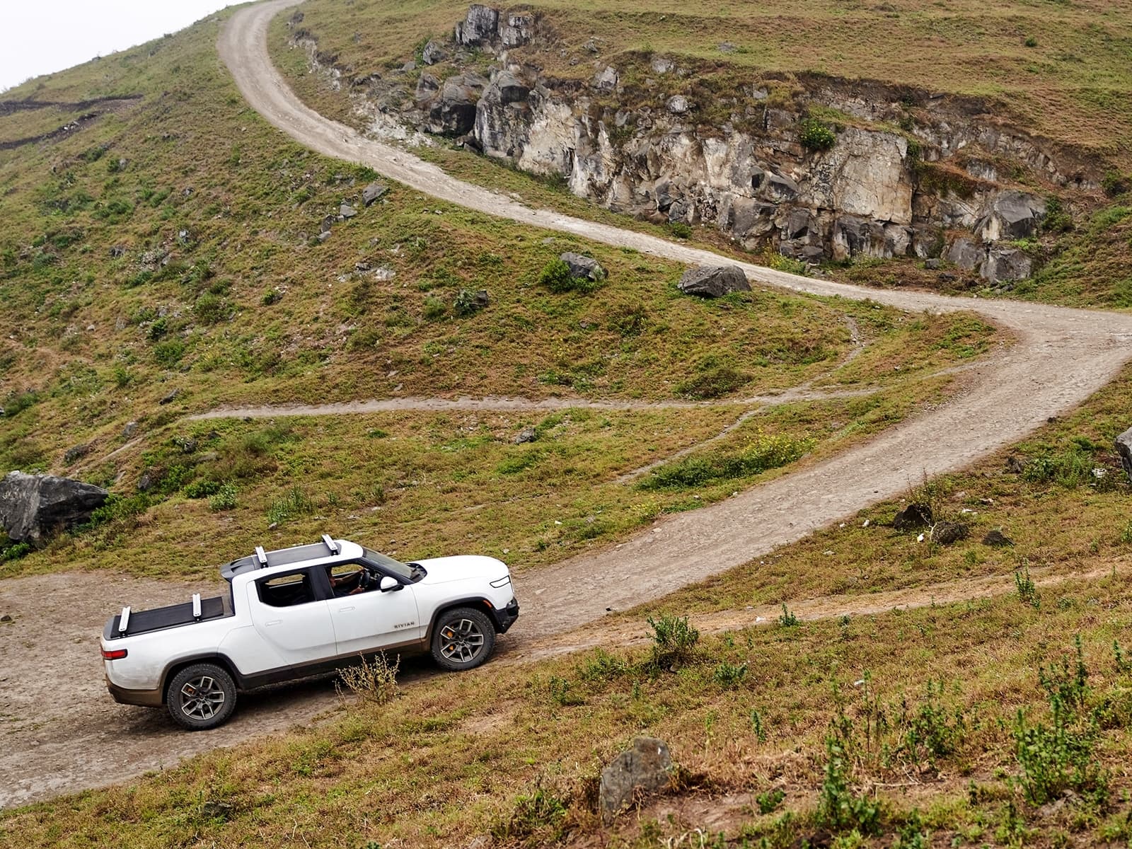 Rivian R1t 1120 056