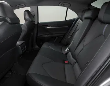 Toyota Camry 2021 Fotos 18