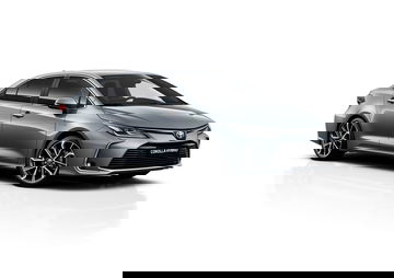 Toyota Corolla Sedan Electric Hybrid 2021 04