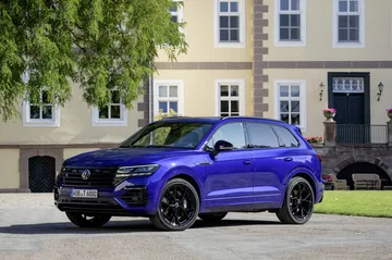 Volkswagen Touareg R 2020 01