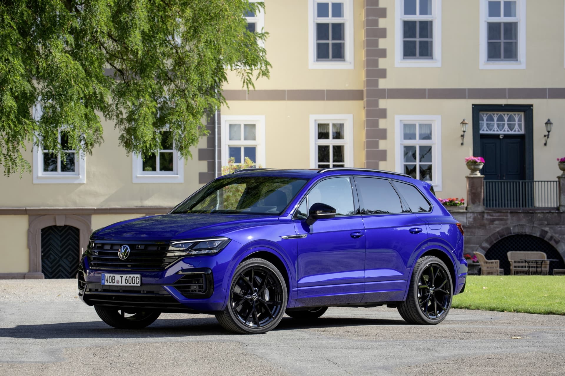 Volkswagen Touareg R 2020 01