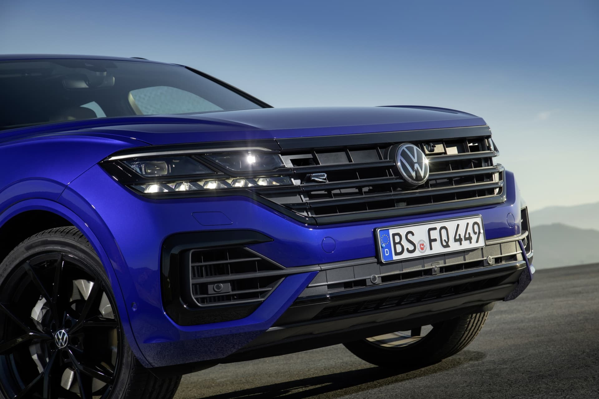 Volkswagen Touareg R 2020 06