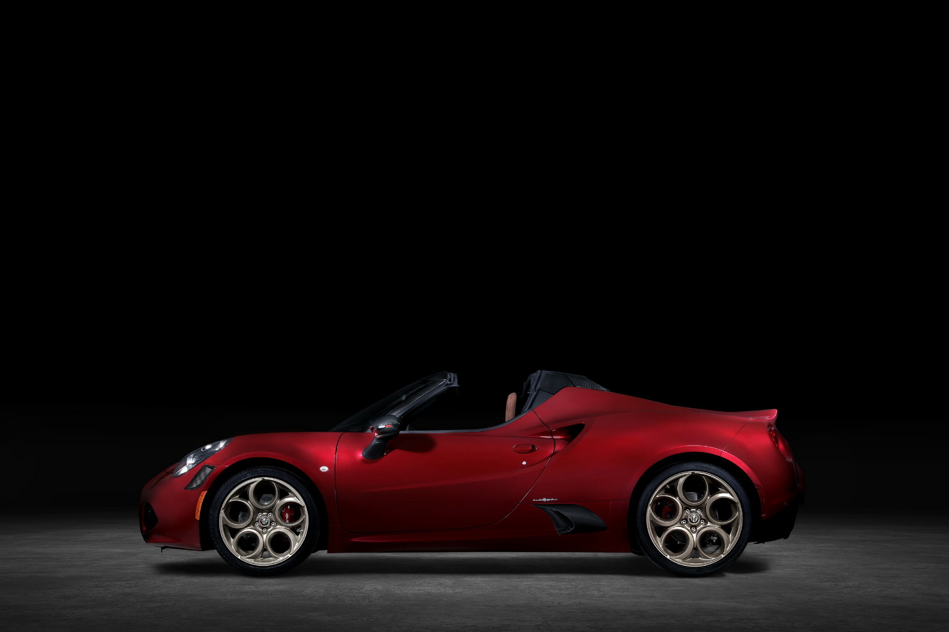 Alfa Romeo 4c 33 Stradale 05