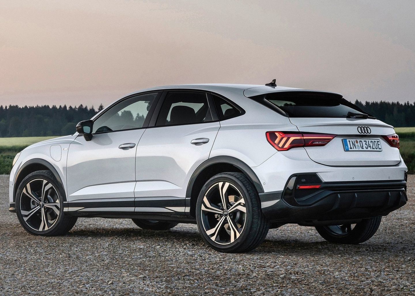 Audi Q3 Enchufable 2021 17