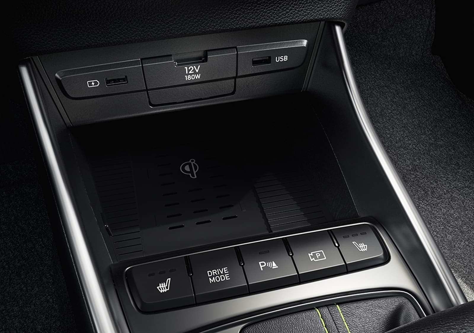 Vista de la consola central del Hyundai i20, con controles integrados.