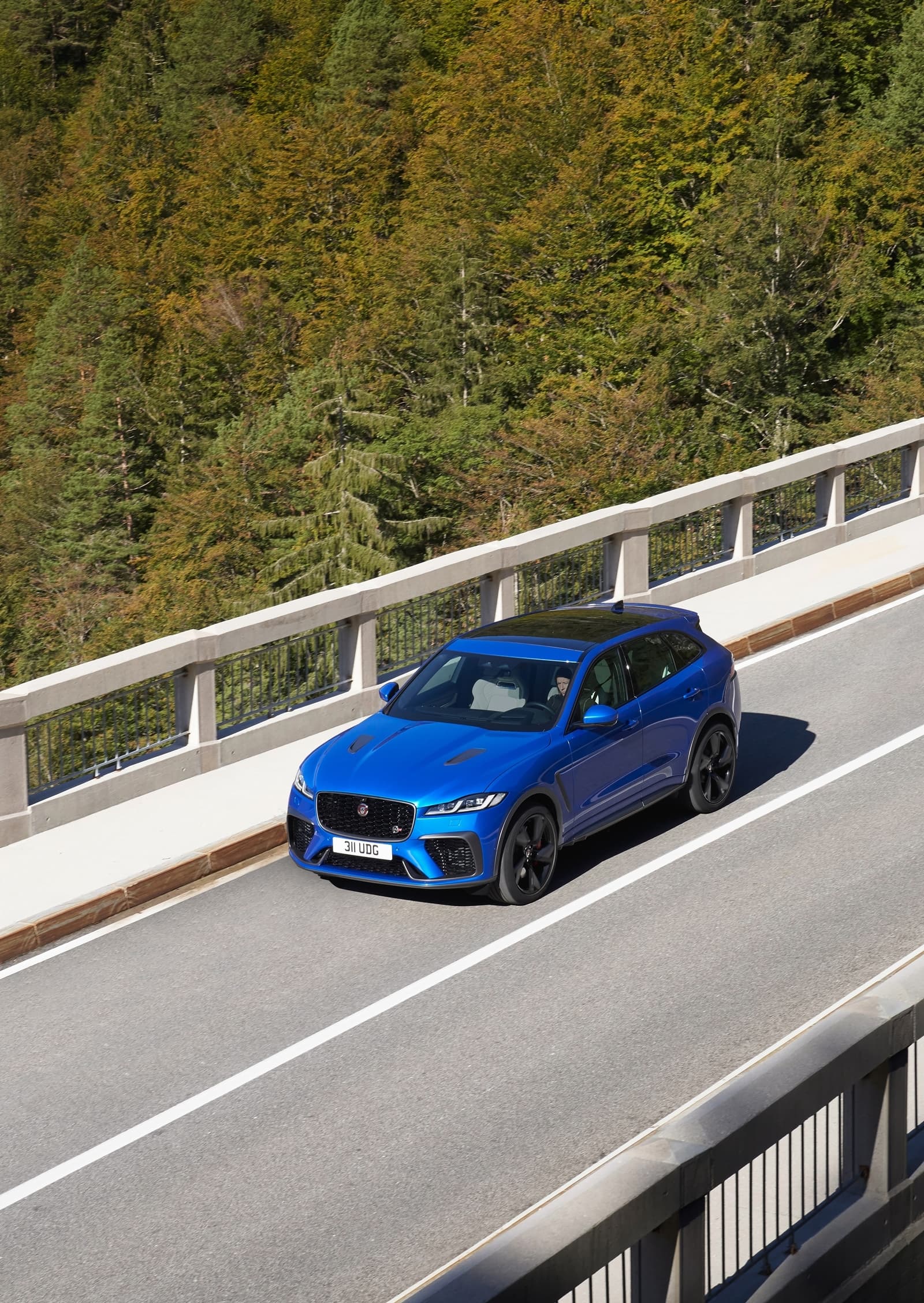 Jaguar F Pace Svr 2021 1220 010