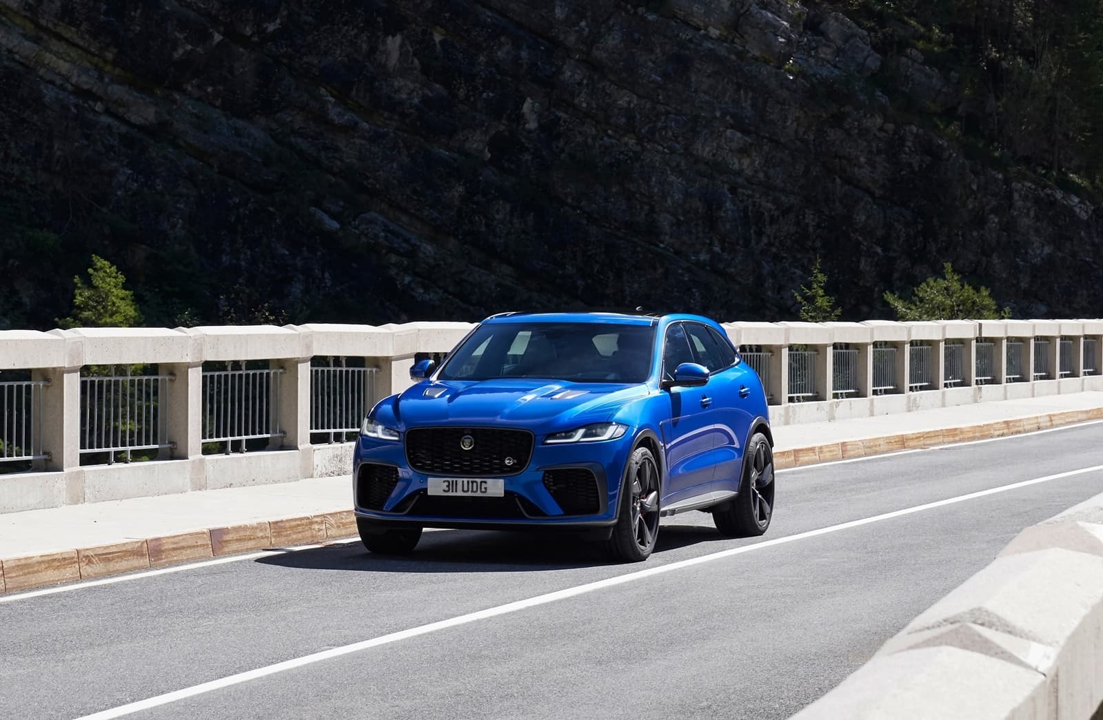 Jaguar F Pace Svr 2021 1220 013