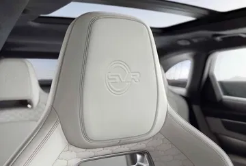 Jaguar F Pace Svr 2021 1220 025