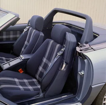 Mercedes Benz Sl Der Baureihe R 129: Der Technologieträger Feiert Vor 30 Jahren Premiere Mercedes Benz Sl Of The R 129 Model Series: The Technology Platform Celebrated Its Premiere 30 Years Ago