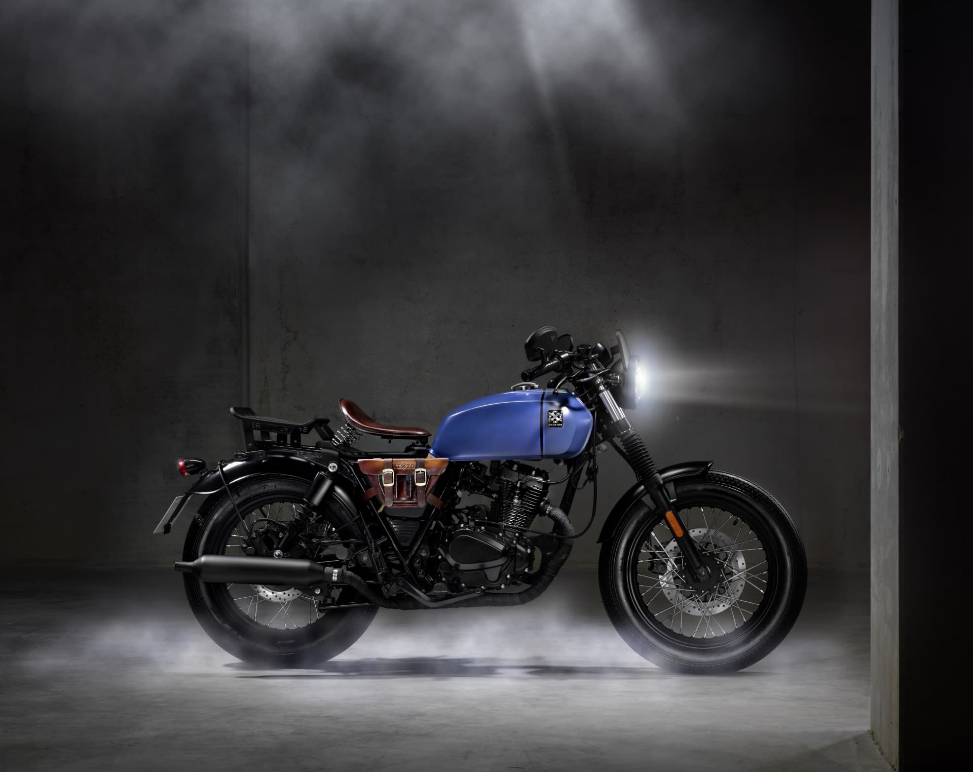 Moto Brixton Rayburn 125 Bobber Asiento