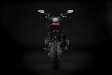 Moto Ducati Monster 2021 Estudio12