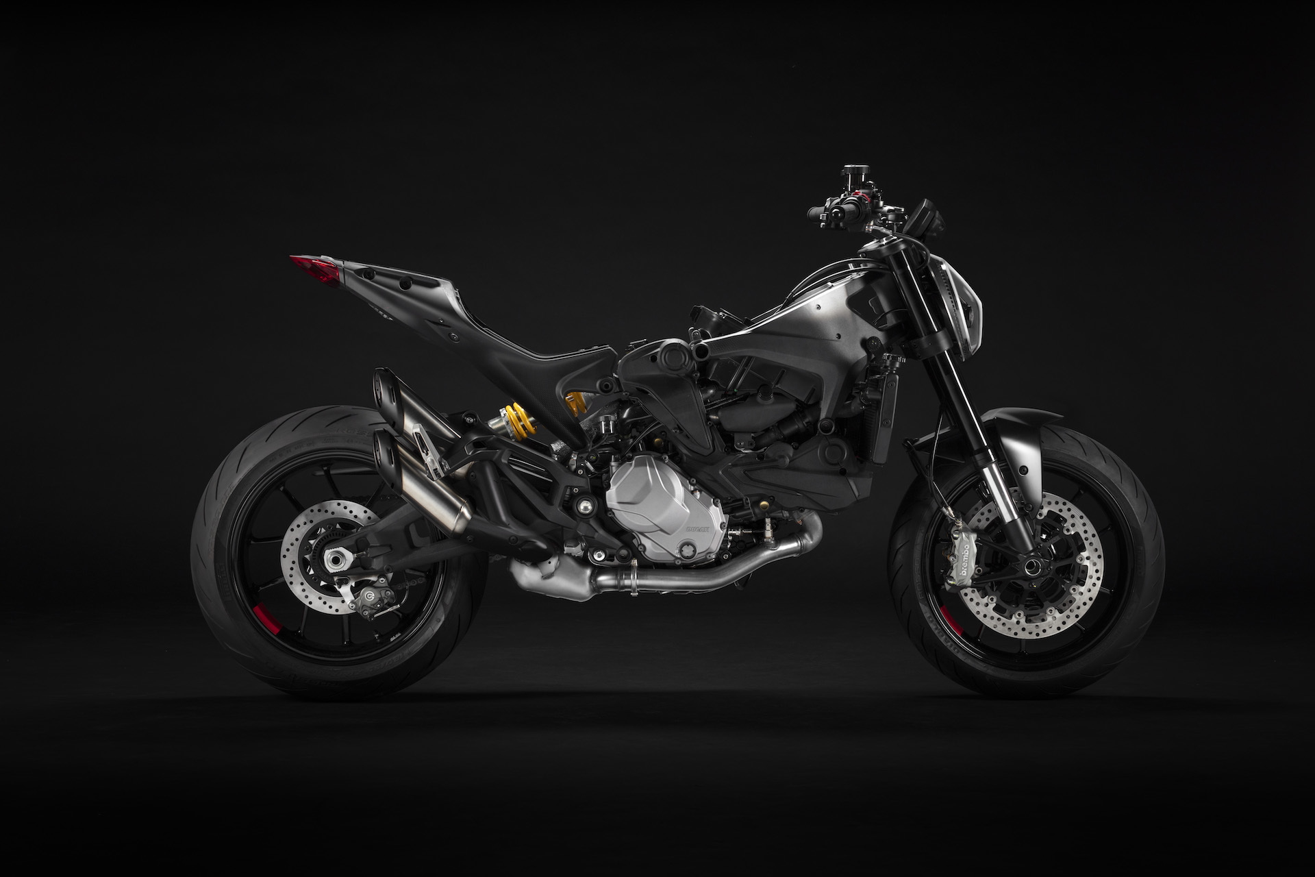Moto Ducati Monster 2021 Estudio4