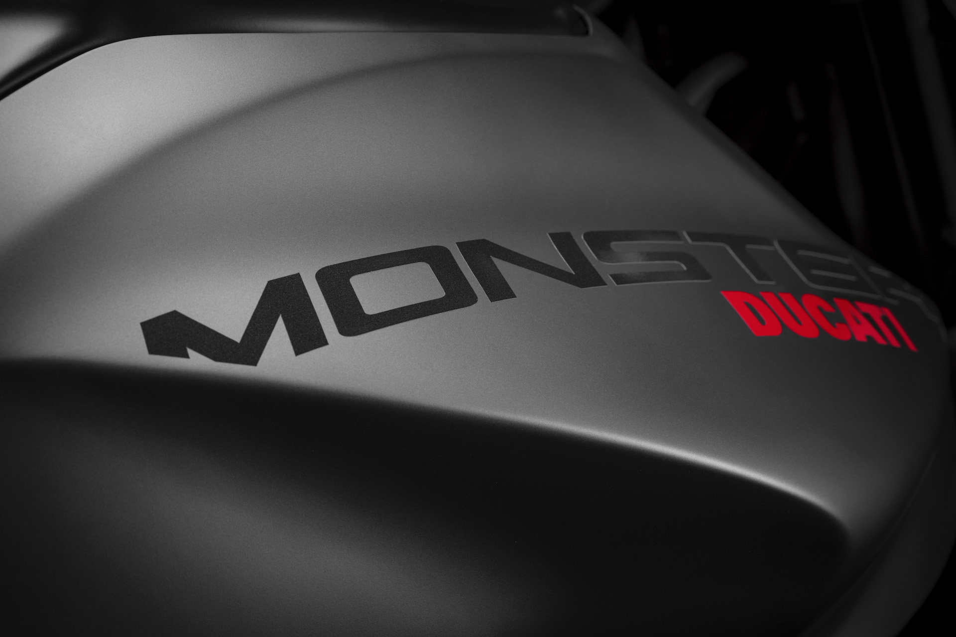 Moto Ducati Monster 2021 Plus11