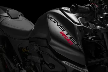 Moto Ducati Monster 2021 Plus17