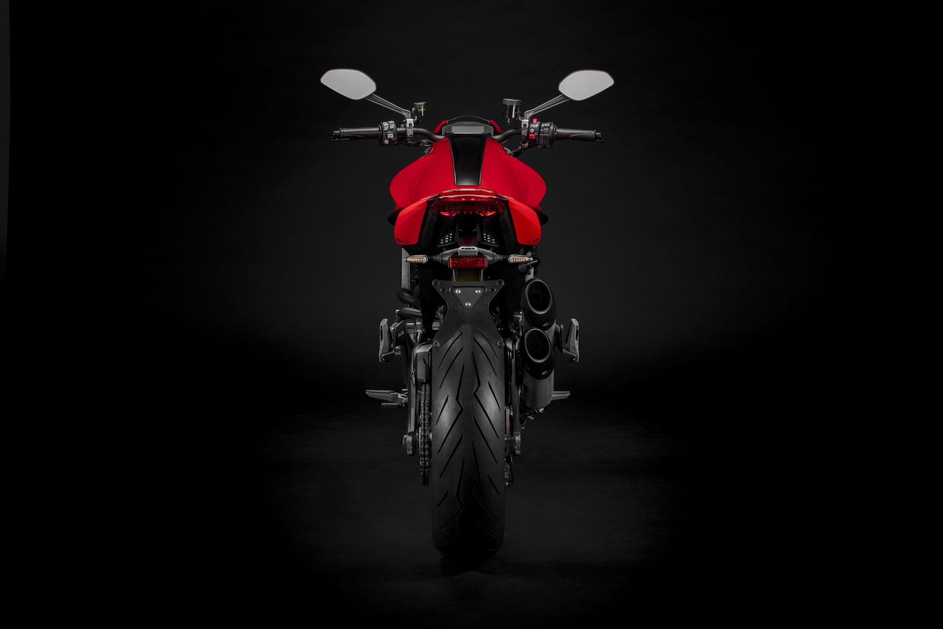 Moto Ducati Monster 2021 Plus2