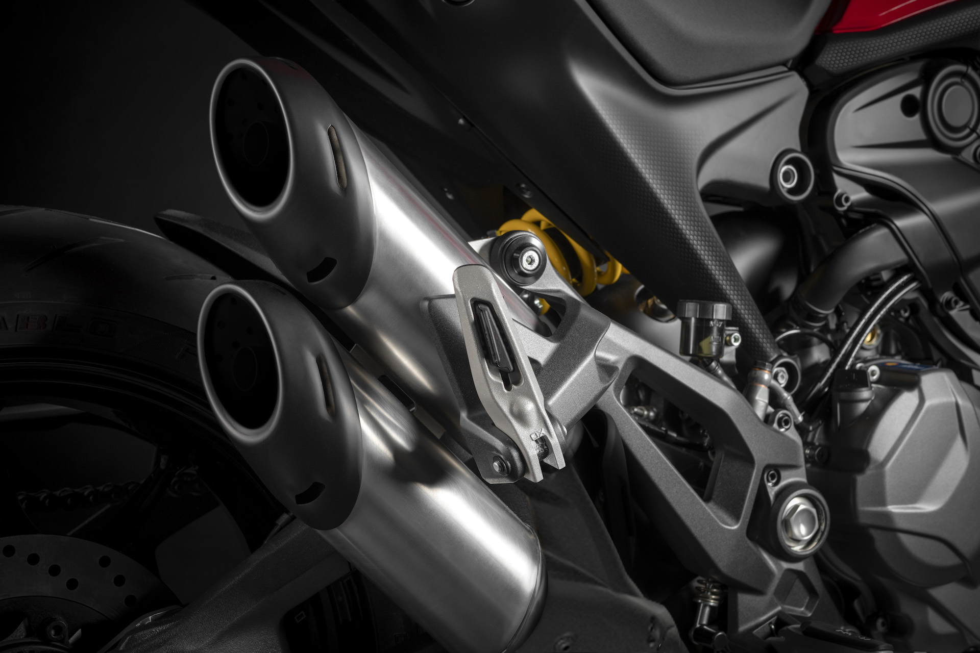 Moto Ducati Monster 2021 Plus20