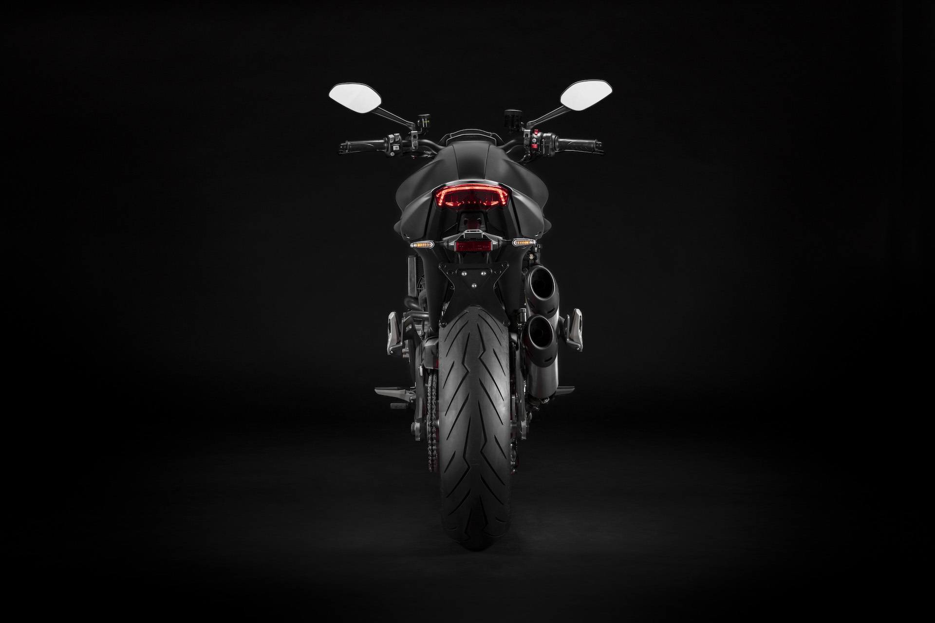Moto Ducati Monster 2021 Plus35