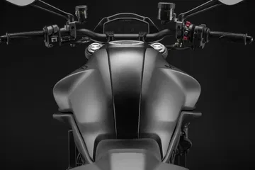 Moto Ducati Monster 2021 Plus40