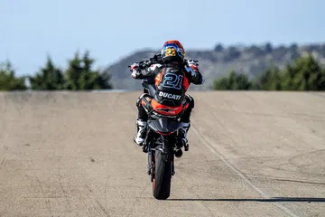 Moto Ducati Monster 2021 Plus64