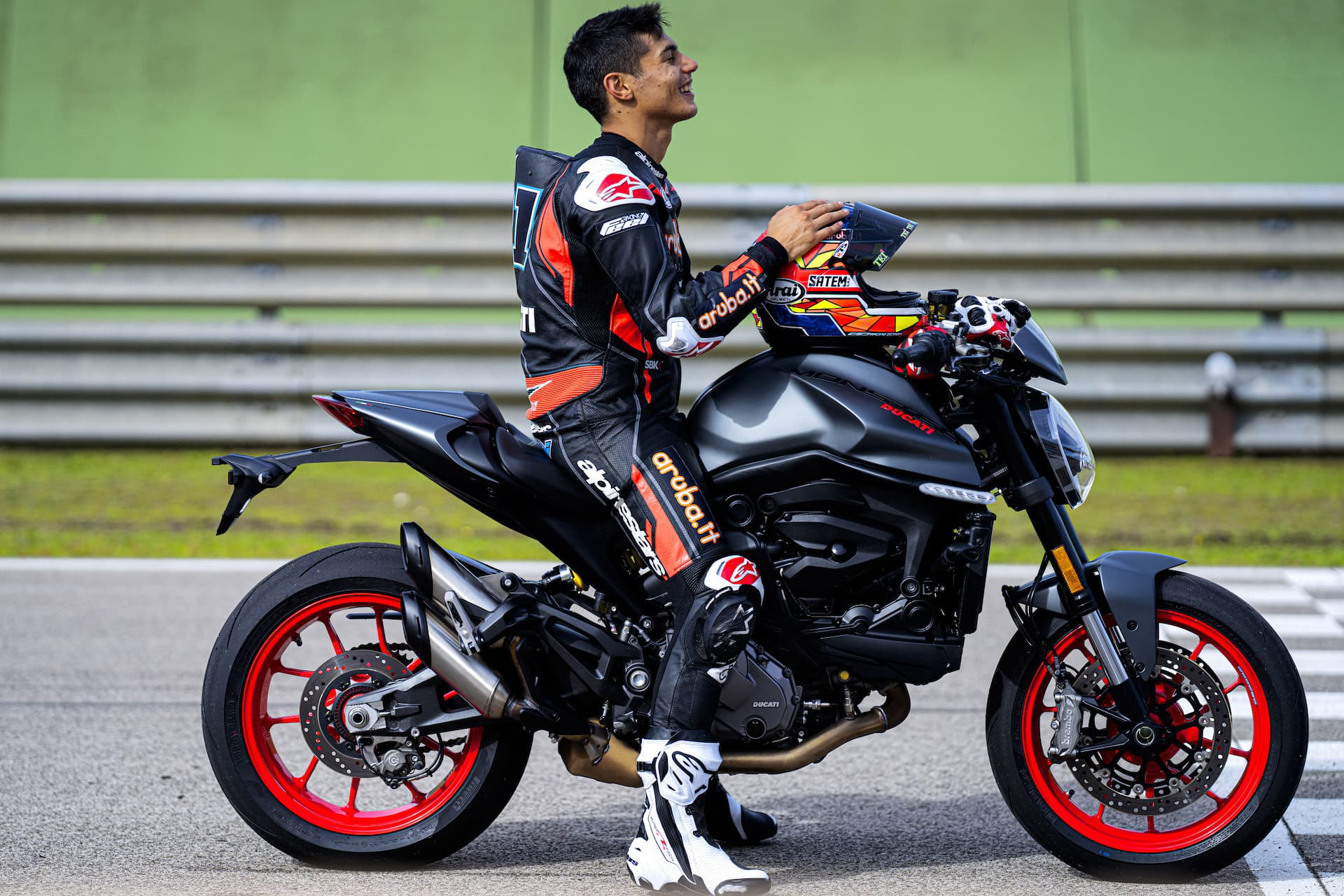 Moto Ducati Monster 2021 Plus66