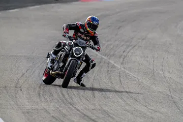 Moto Ducati Monster 2021 Plus67