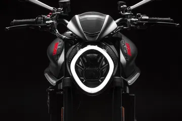 Moto Ducati Monster 2021 Plus7