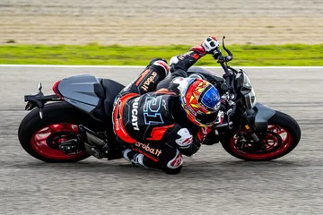 Moto Ducati Monster 2021 Plus78