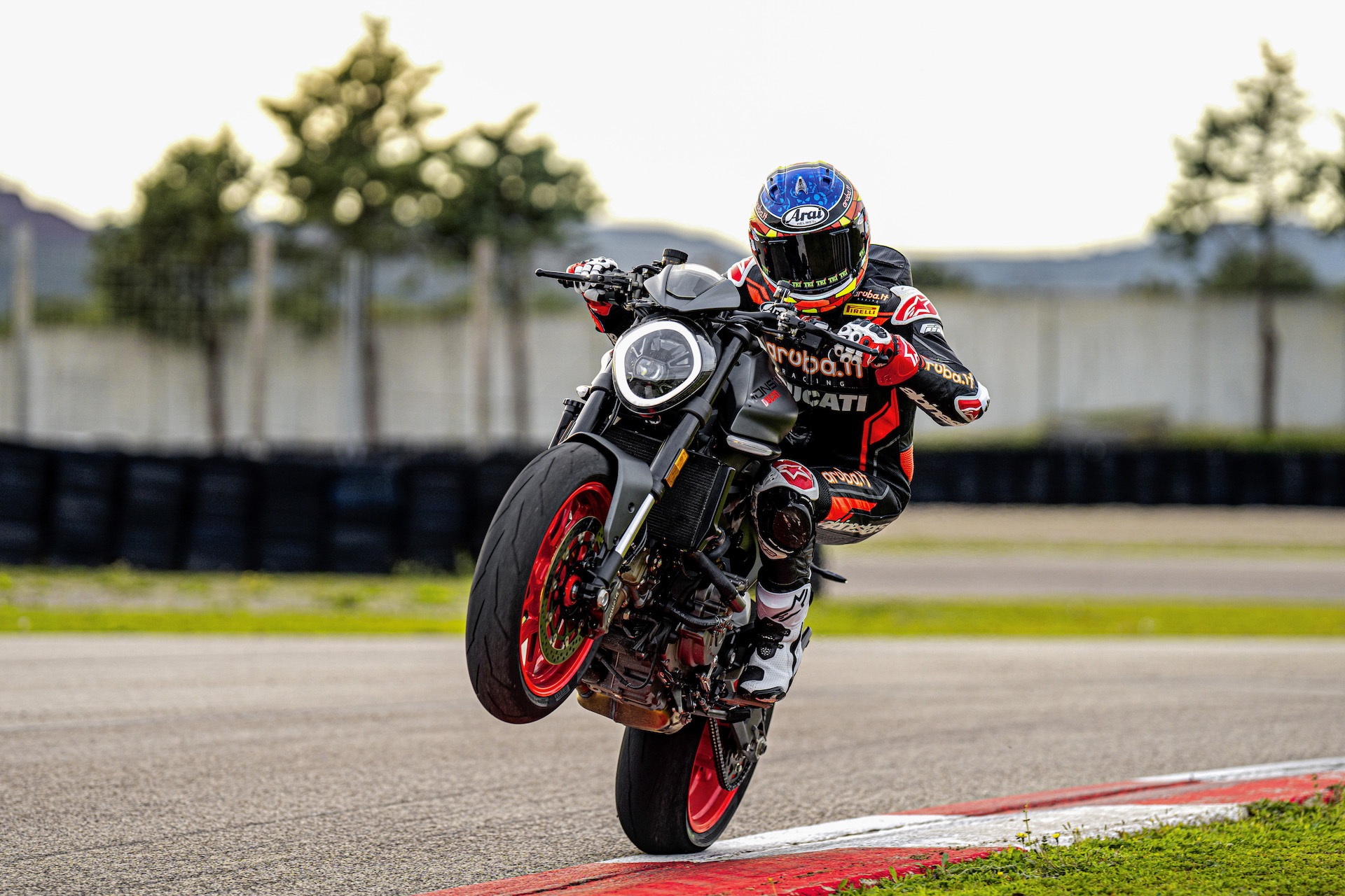 Moto Ducati Monster 2021 Plus79