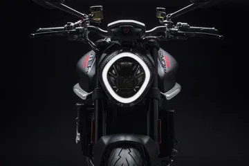 My21 Ducati Monster 5 Uc214678 High