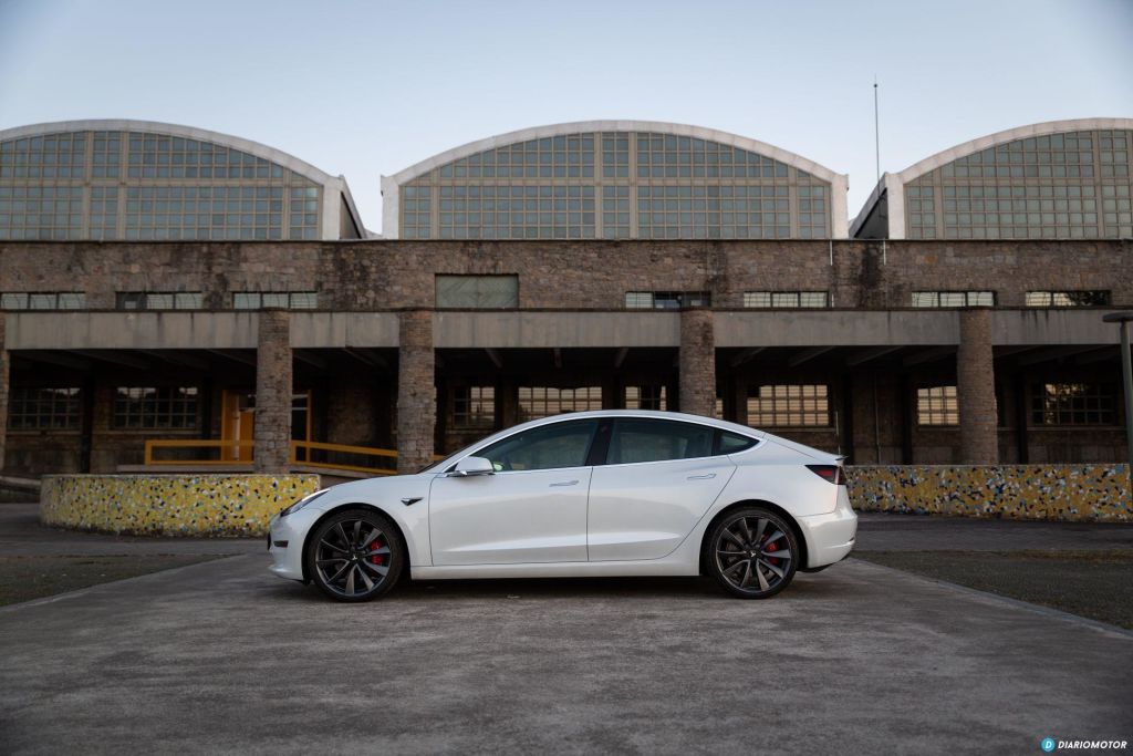Prueba Tesla Model 3 Performance 26 