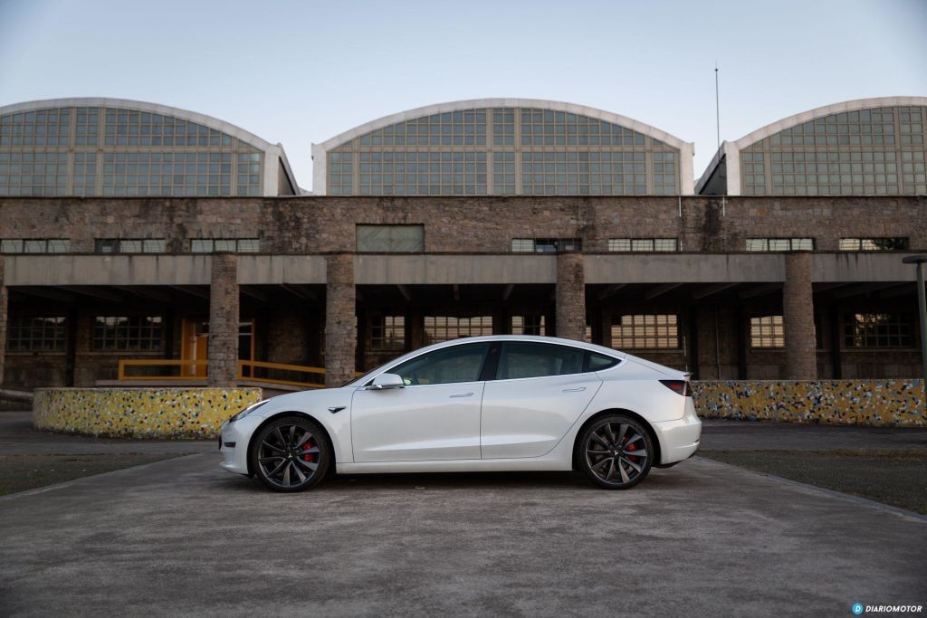 Prueba Tesla Model 3 Performance 26 