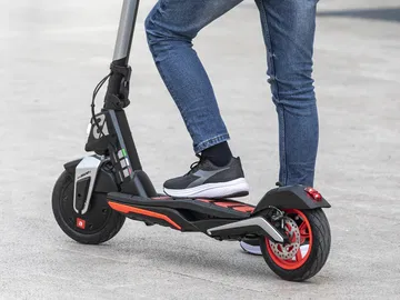 Scooter Aprilia Esr1 8