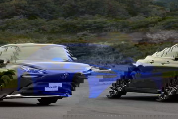 Toyota Mirai 2021 01