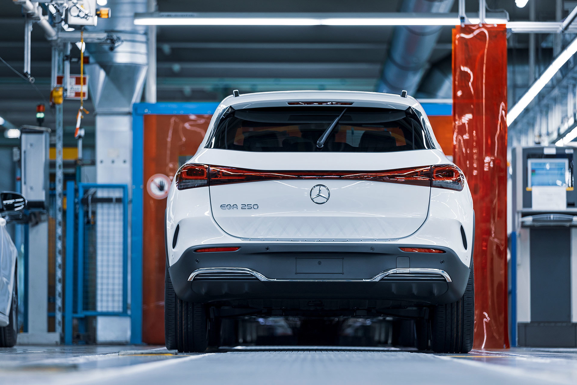 Mercedes Eqa 2021 Fabrica 09
