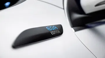 Mercedes Eqa 250 2021 Detalles Blanco 03